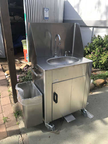 Deluxe Portable Foot Pump Operated Sink