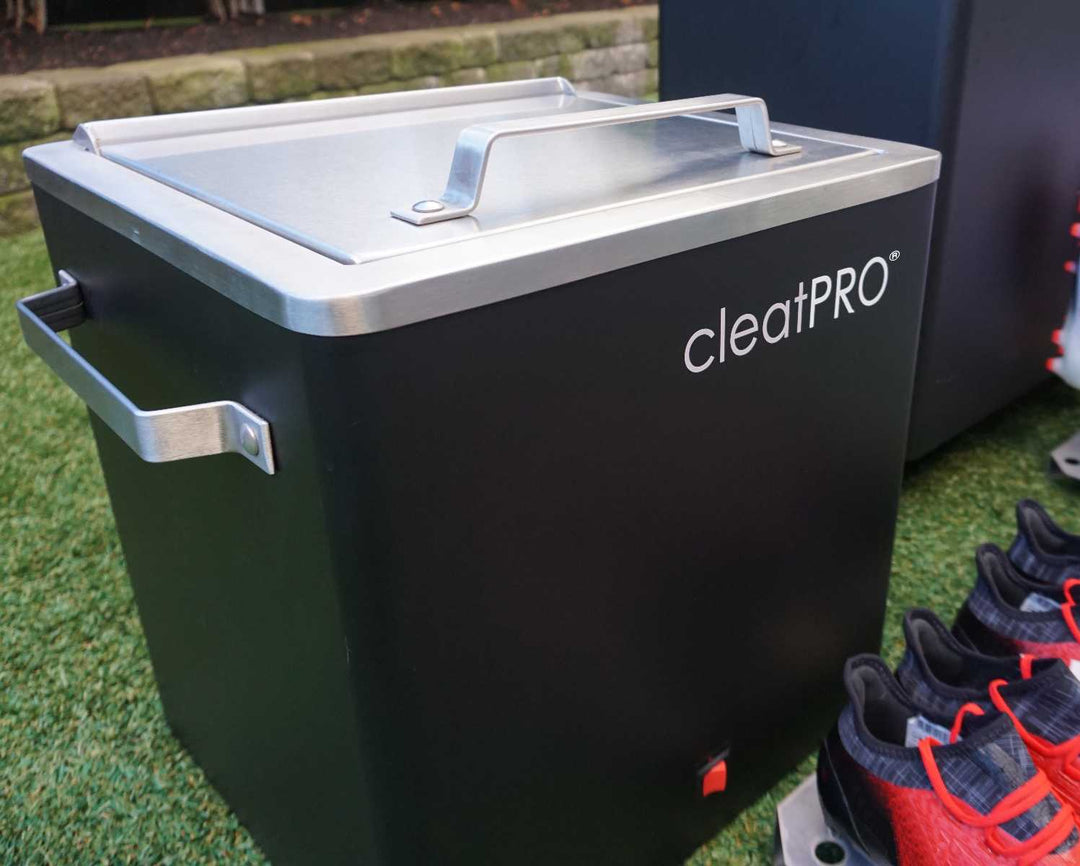 cleatPRO® Light Travel Steamer