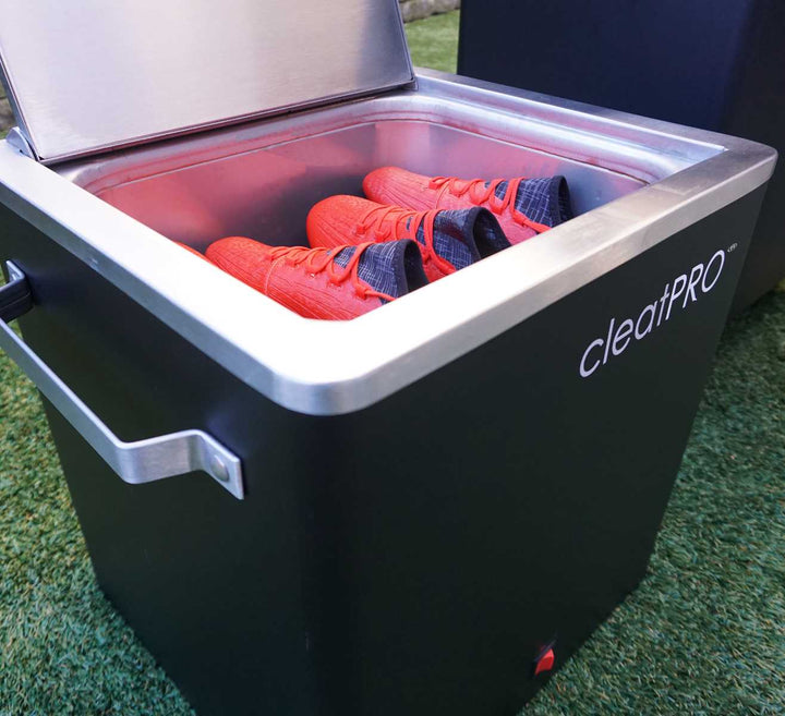 cleatPRO® Light Travel Steamer