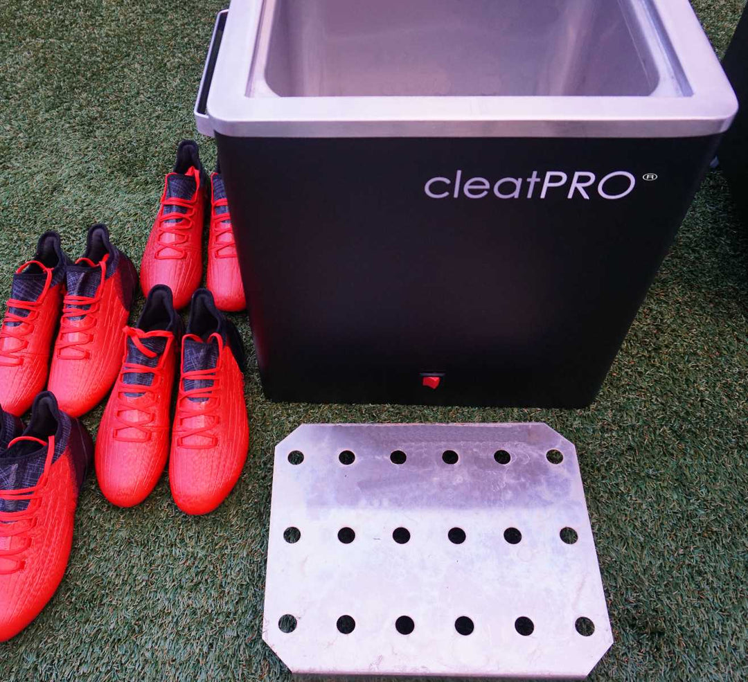 cleatPRO® Light Travel Steamer