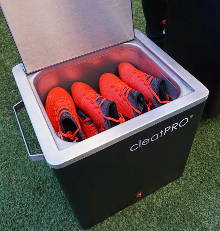 cleatPRO® Light Travel Steamer